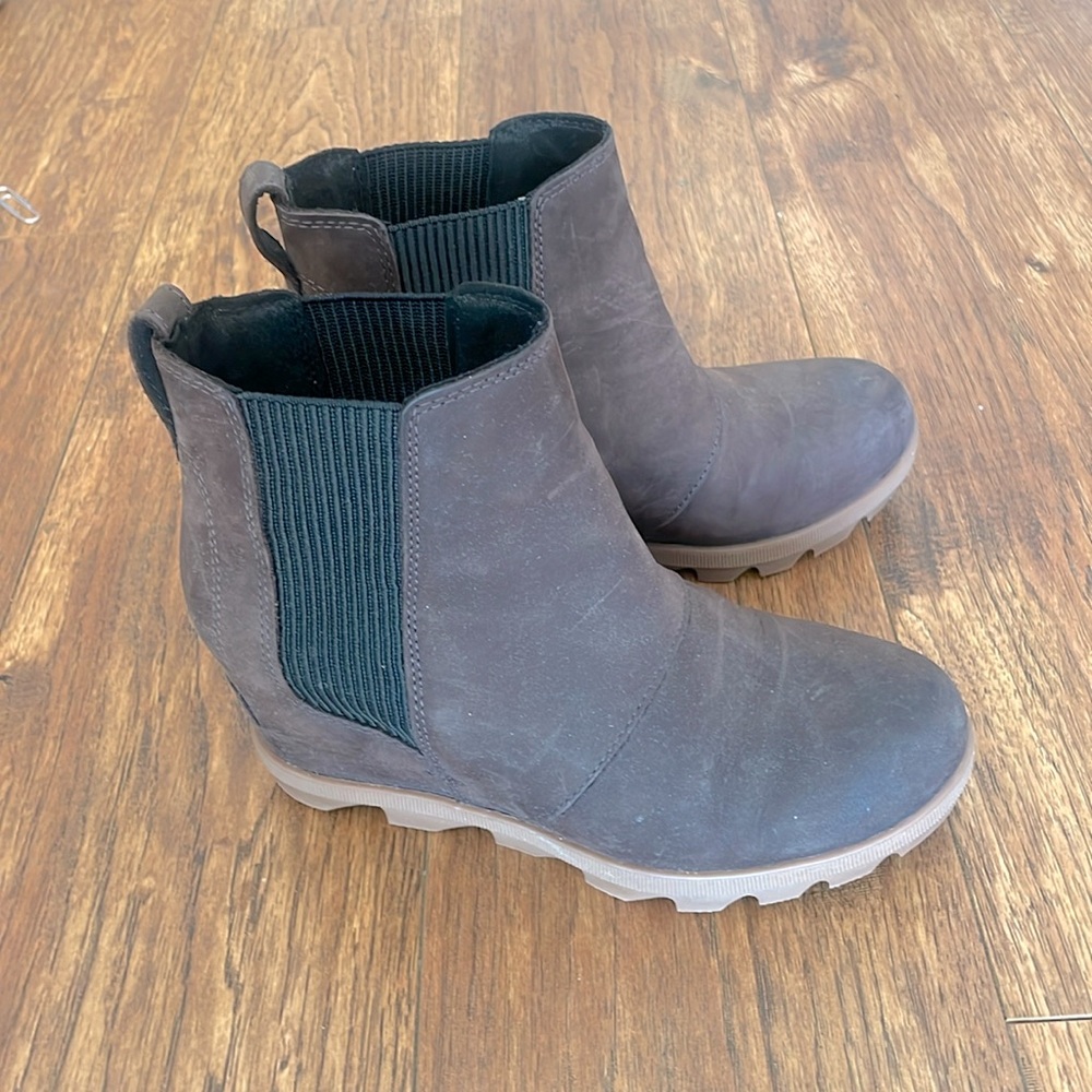 Sorel Joan of Artic wedge boot *size 7/brown*